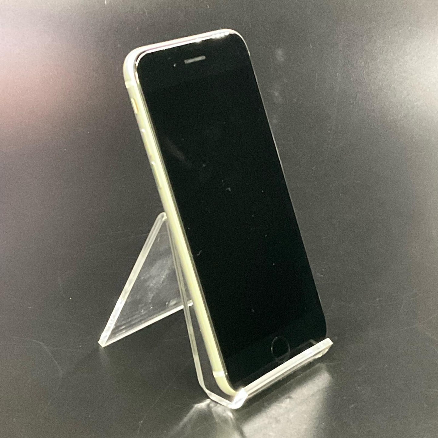 【全額返金保証】【最速発送】Apple iPhone iPhone SE（第2世代） 64GB ホワイト au 白ロム 美品 動作確認済 82%