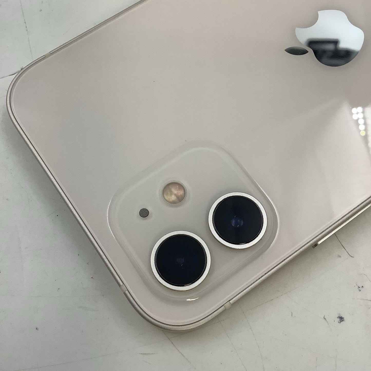 【全額返金保証】【最速発送】Apple iPhone iPhone 12 64GB ホワイト Softbank SIMフリー 白ロム 美品 動作確認済 85%