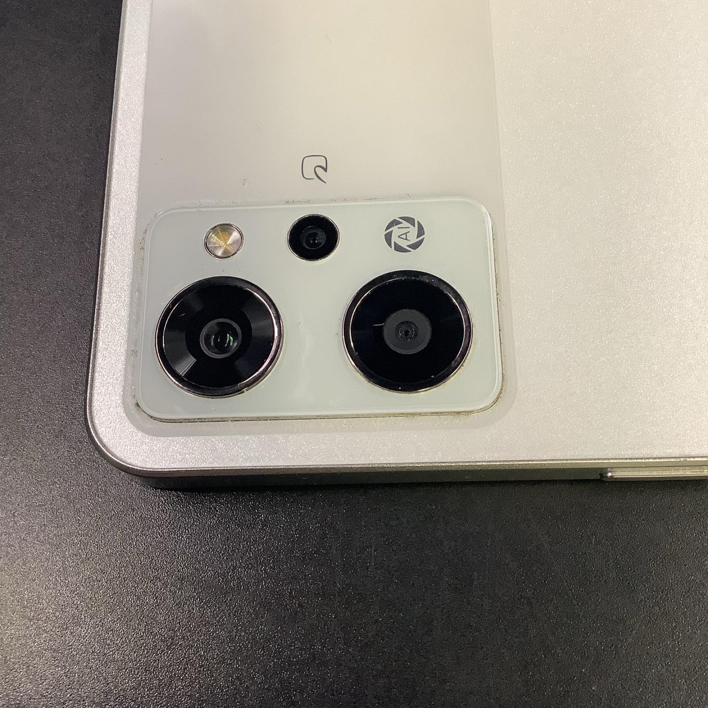【最速発送】OPPO Reno 9 A 128GB ムーンホワイト Softbank SIMフリー A301OP 白ロム【難有】