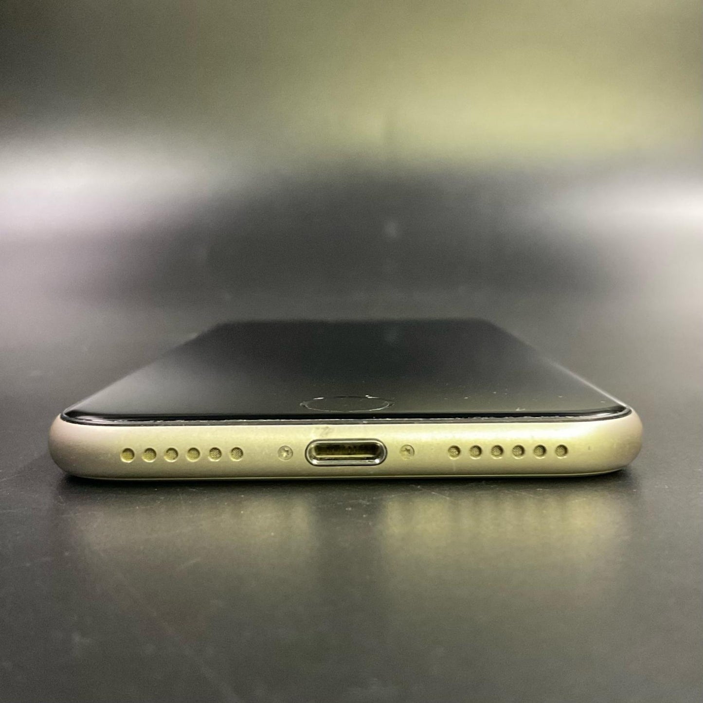 【全額返金保証】【最速発送】Apple iPhone iPhone SE（第3世代） 128GB ホワイト SIMフリー 白ロム 動作確認済 83%
