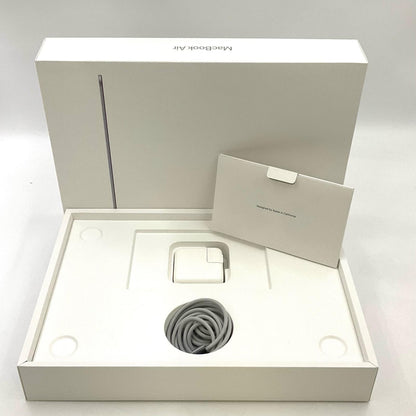 【全額返金保証】【最速発送】Apple MacBook Air 13.6インチ 2022 Apple M2 8GB 256GB スペースグレイ 94.3% 美品 動作確認済