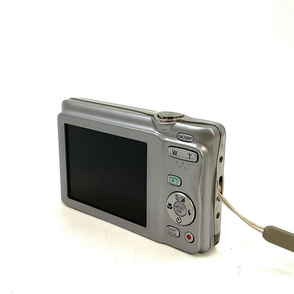 【全額返金保証】【最速発送】FUJIFILM コンパクトデジタルカメラ FinePix JX550（シルバー） 美品 動作確認済