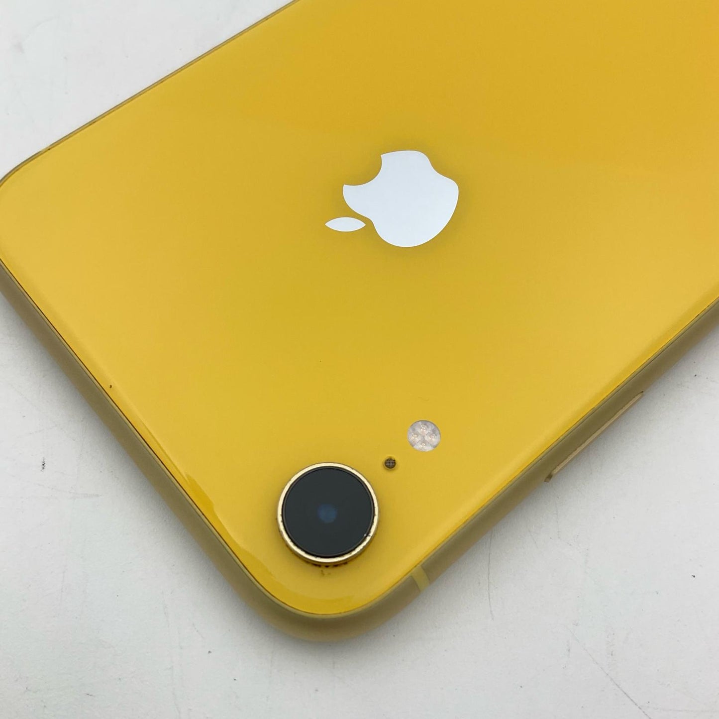 【最速発送】Apple iPhone iPhone XR 128GB イエロー Softbank 白ロム【難有】 81%