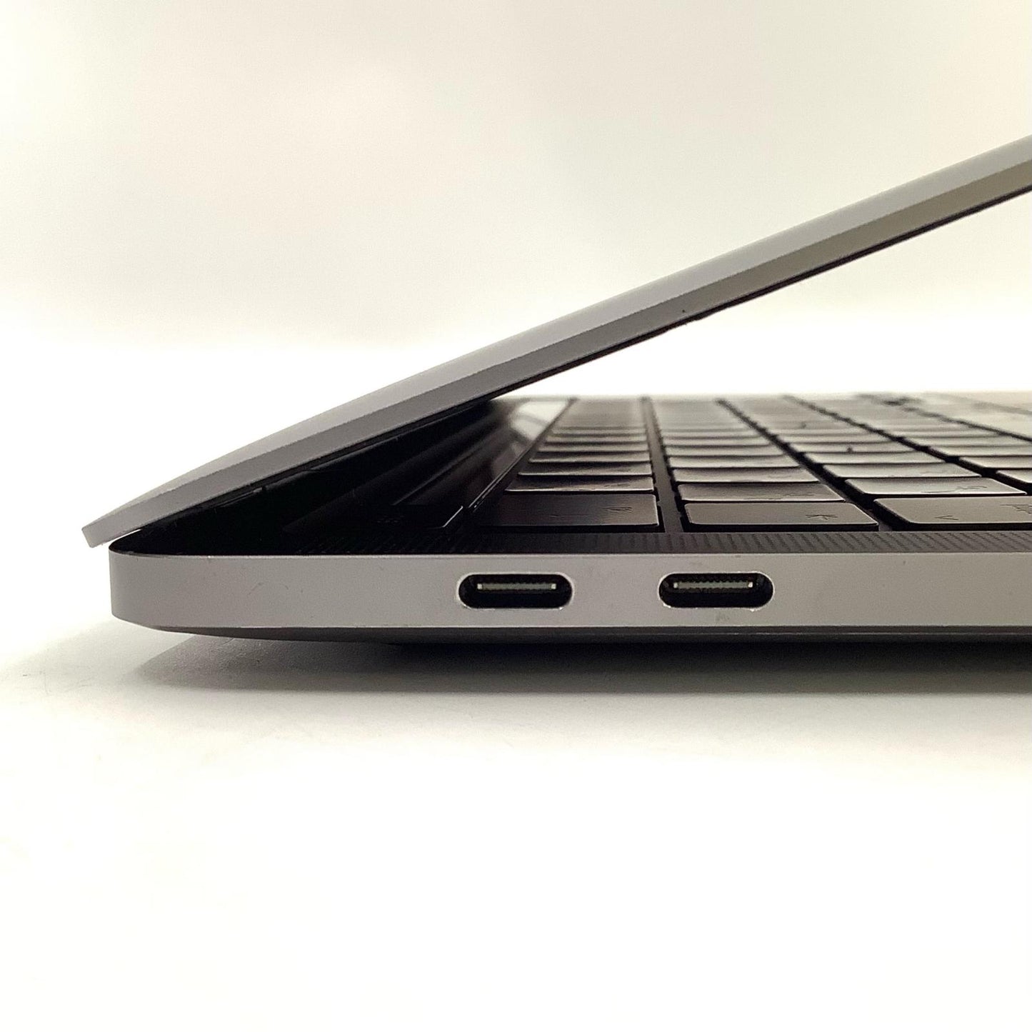 【全額返金保証】【最速発送】Apple MacBook Pro 13.3インチ 2020 Apple M1 8GB 256GB スペースブラック 78% 動作確認済