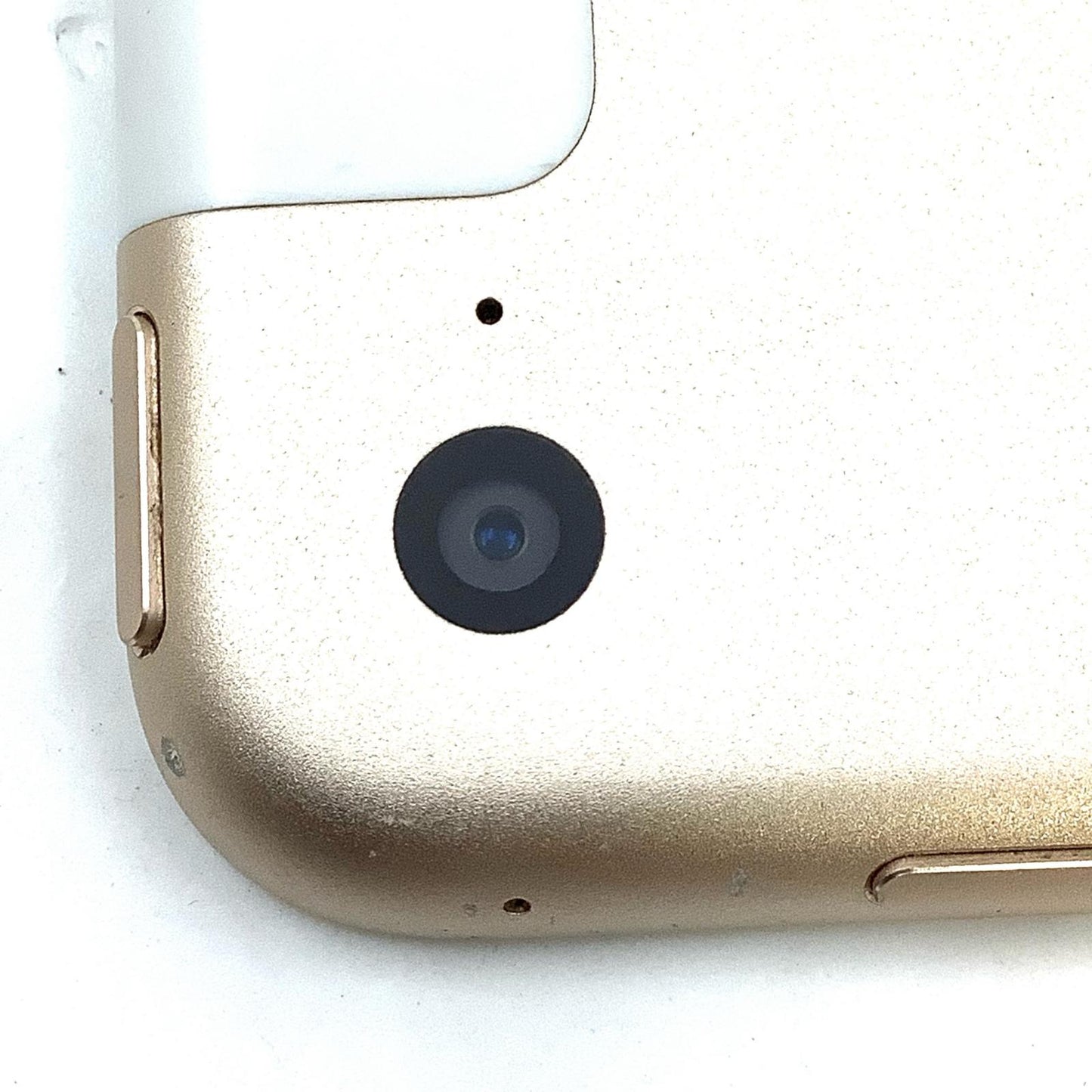 【全額返金保証】【最速発送】Apple iPad Air 9.7インチ 第2世代 16GB ゴールド WiFi+Cellular docomo 白ロム 動作確認済