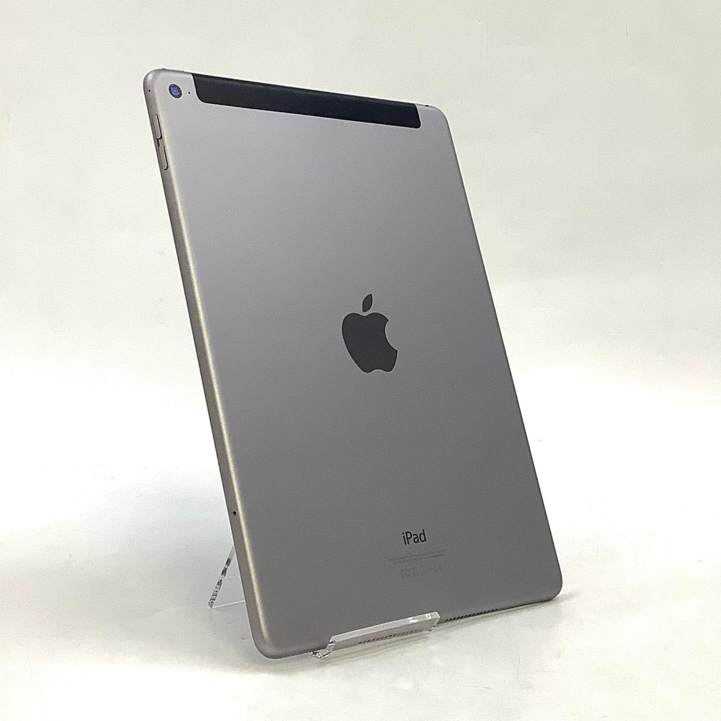 【全額返金保証】【最速発送】Apple iPad Air 9.7インチ 第2世代 16GB スペースグレイ WiFi+Cellular docomo 白ロム 動作確認済