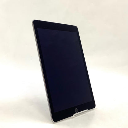 【全額返金保証】【最速発送】Apple iPad Air 9.7インチ 第2世代 16GB スペースグレイ WiFi+Cellular docomo 白ロム 動作確認済