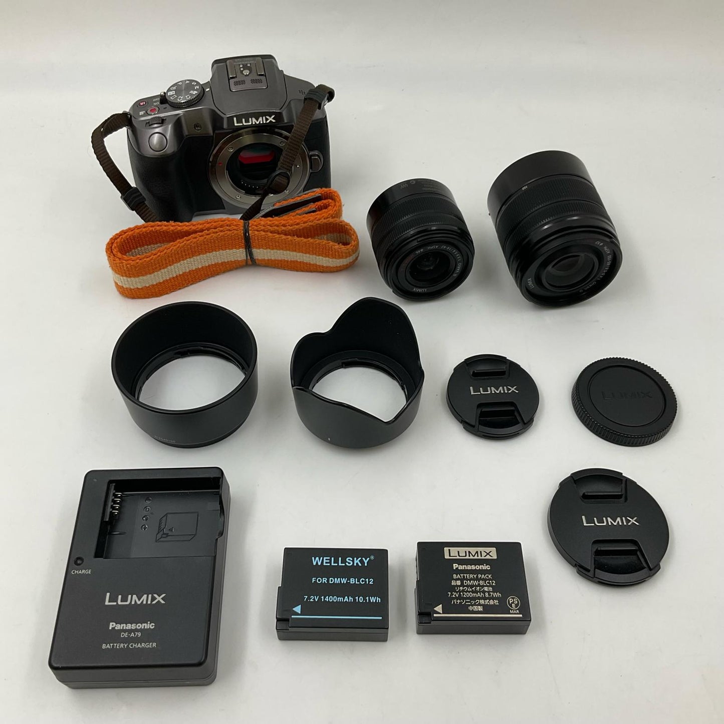 【最速発送】Panasonic デジタル一眼 LUMIX DMC-G6W ダブルズームレンズキット ブラック【難有】