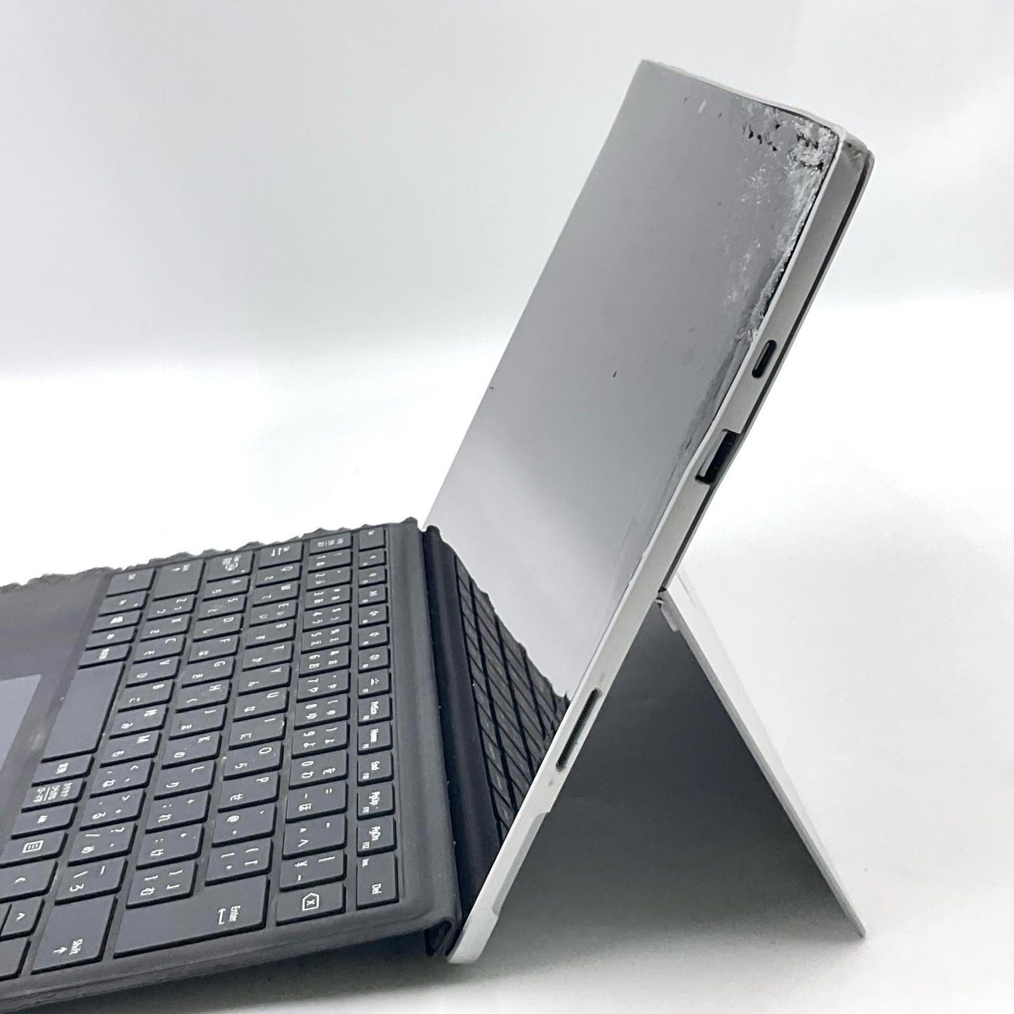 【最速発送】Microsoft Surface Pro 7+ 11th Gen Core i7-1165G7 2.80GHz 16GB M.2 SSD 256GB 86%【難有】