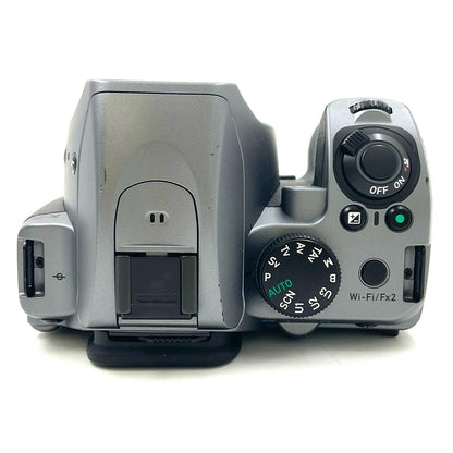 【全額返金保証】【最速発送】PENTAX デジタル一眼 K-70 ボディ [シルキーシルバー] 美品 動作確認済