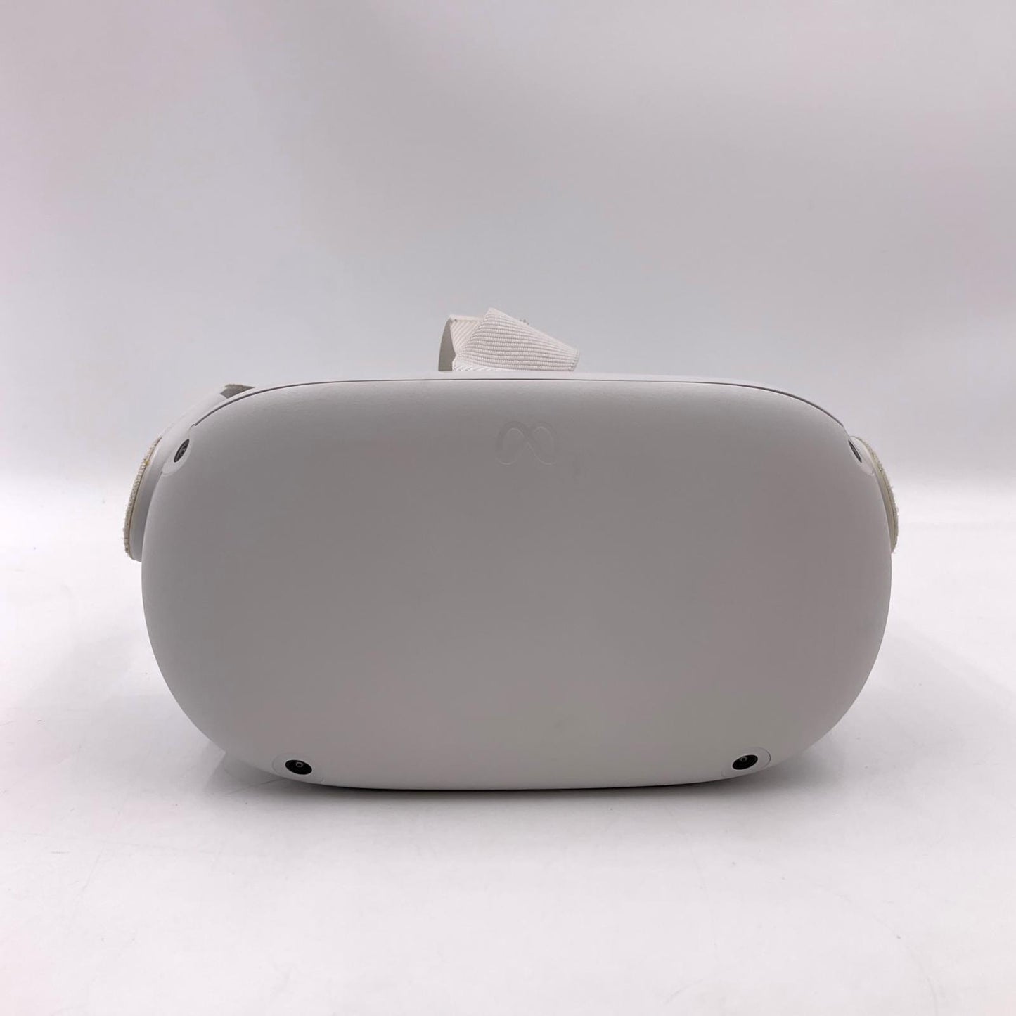 【全額返金保証】【最速発送】Meta VRヘッドセット Oculus Quest 2 美品 動作確認済