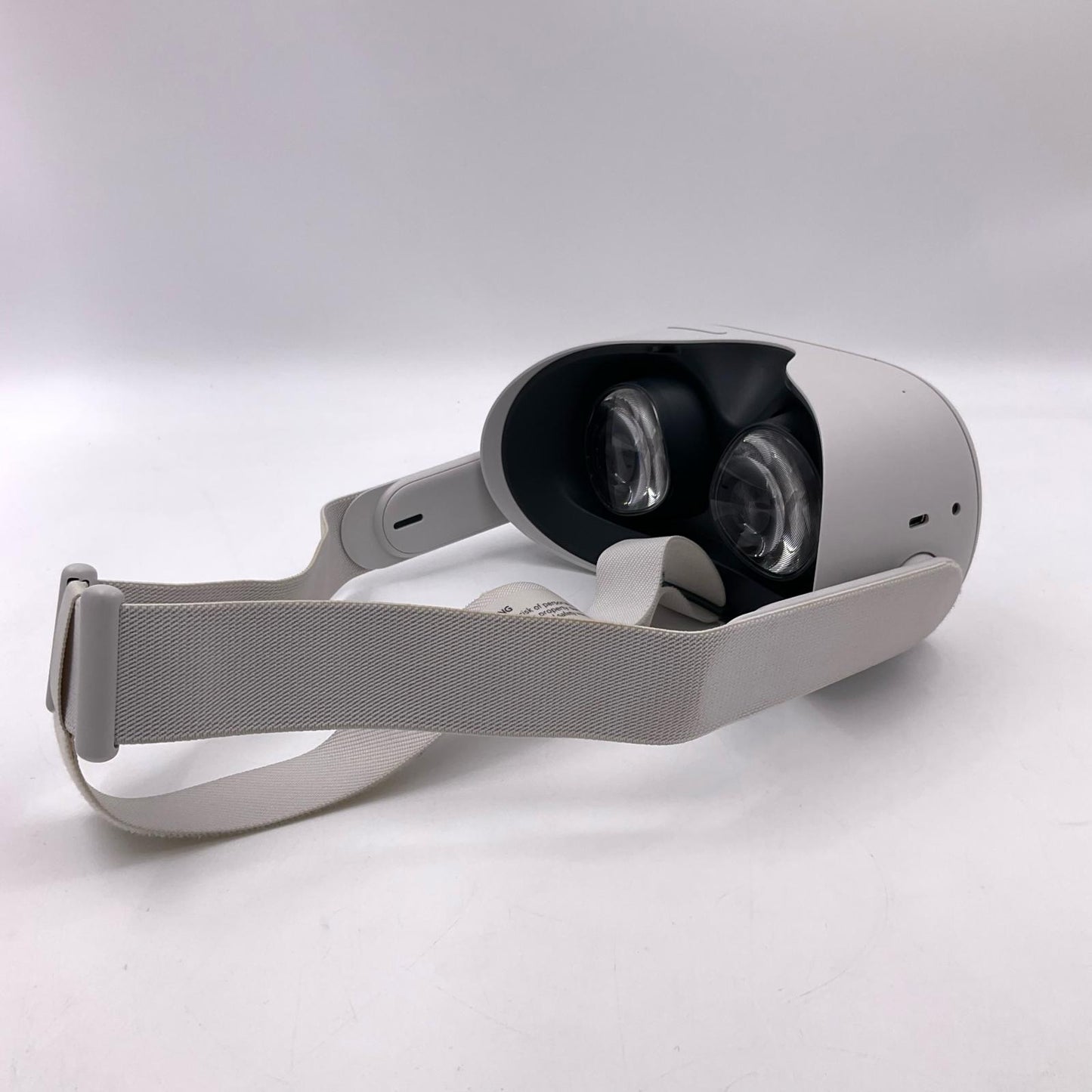 【全額返金保証】【最速発送】Meta VRヘッドセット Oculus Quest 2 美品 動作確認済