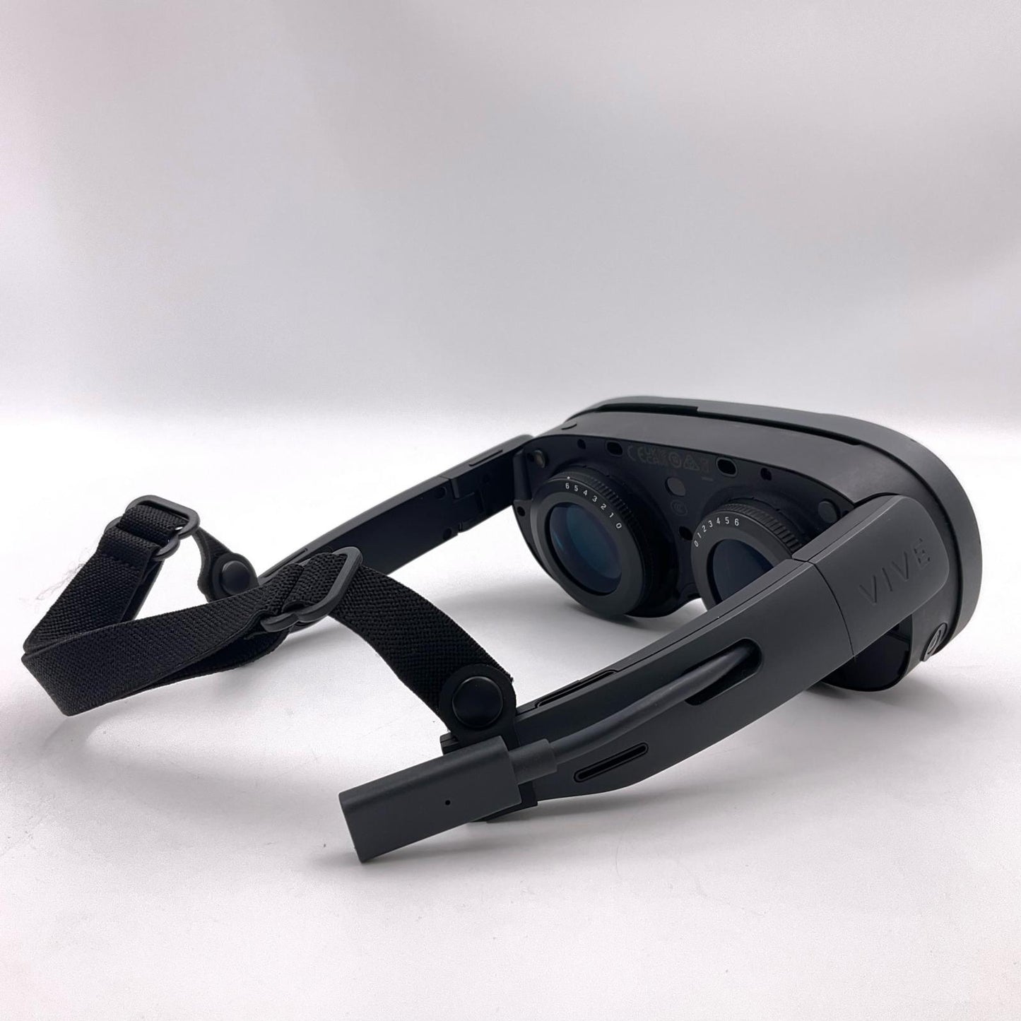 【全額返金保証】【最速発送】HTC VRヘッドセット VIVE XR Elite 動作確認済
