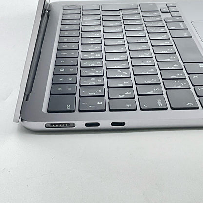 【最速発送】Apple MacBook Air Air 13インチ 2022 M2 8コア 16GB 512GB スペースグレイ 88%【難有】