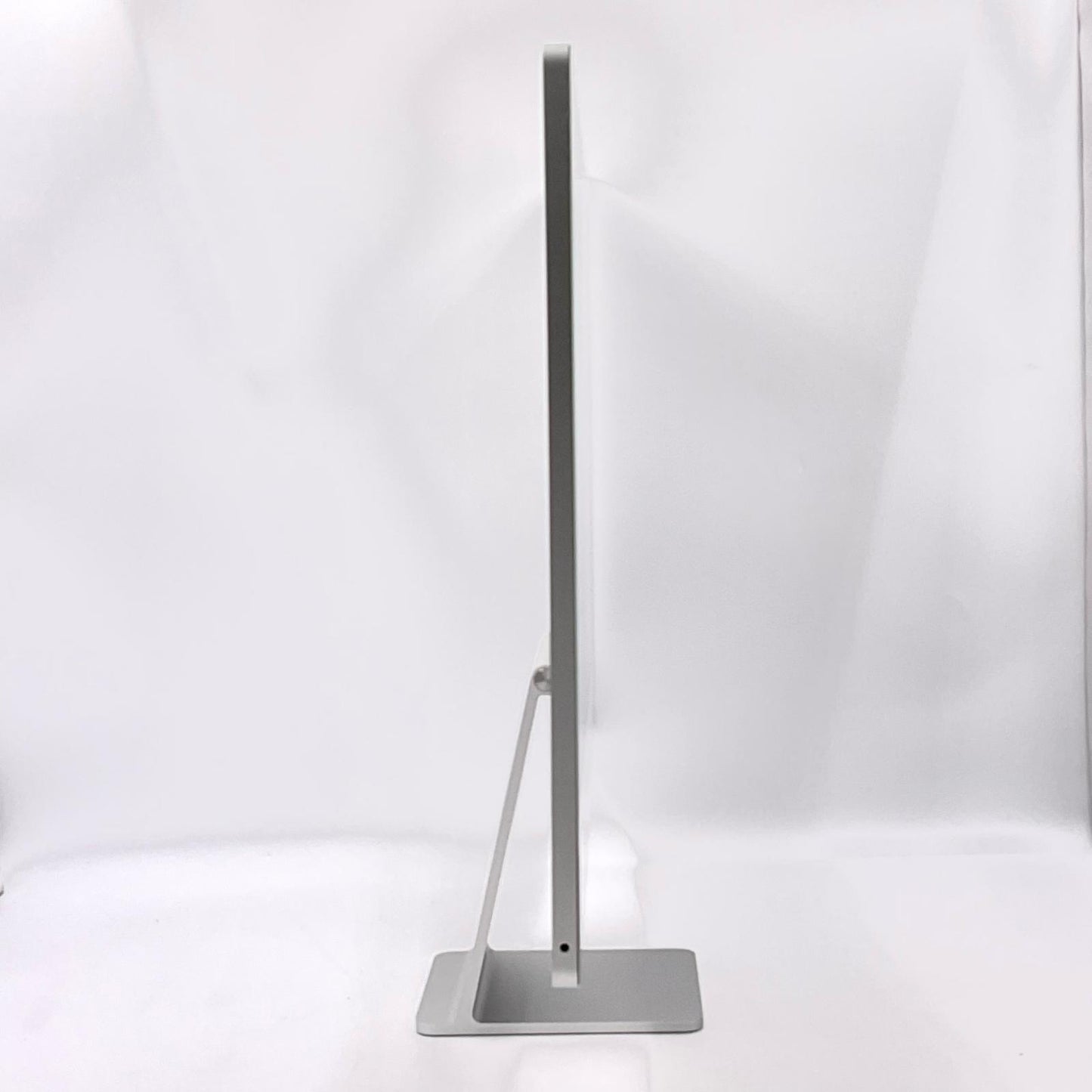 【全額返金保証】【最速発送】Apple iMac 24インチ M3 8コア 8GB 512GB シルバー 美品 動作確認済