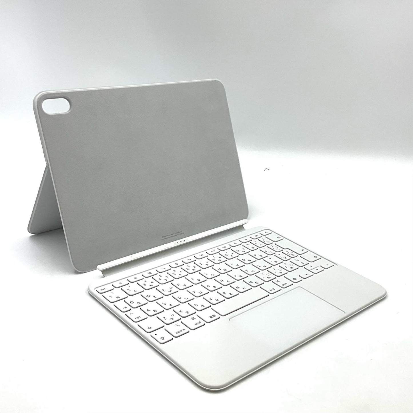 【全額返金保証】【最速発送】Apple Magic Keyboard Folio ホワイト MQDP3J/A 動作確認済