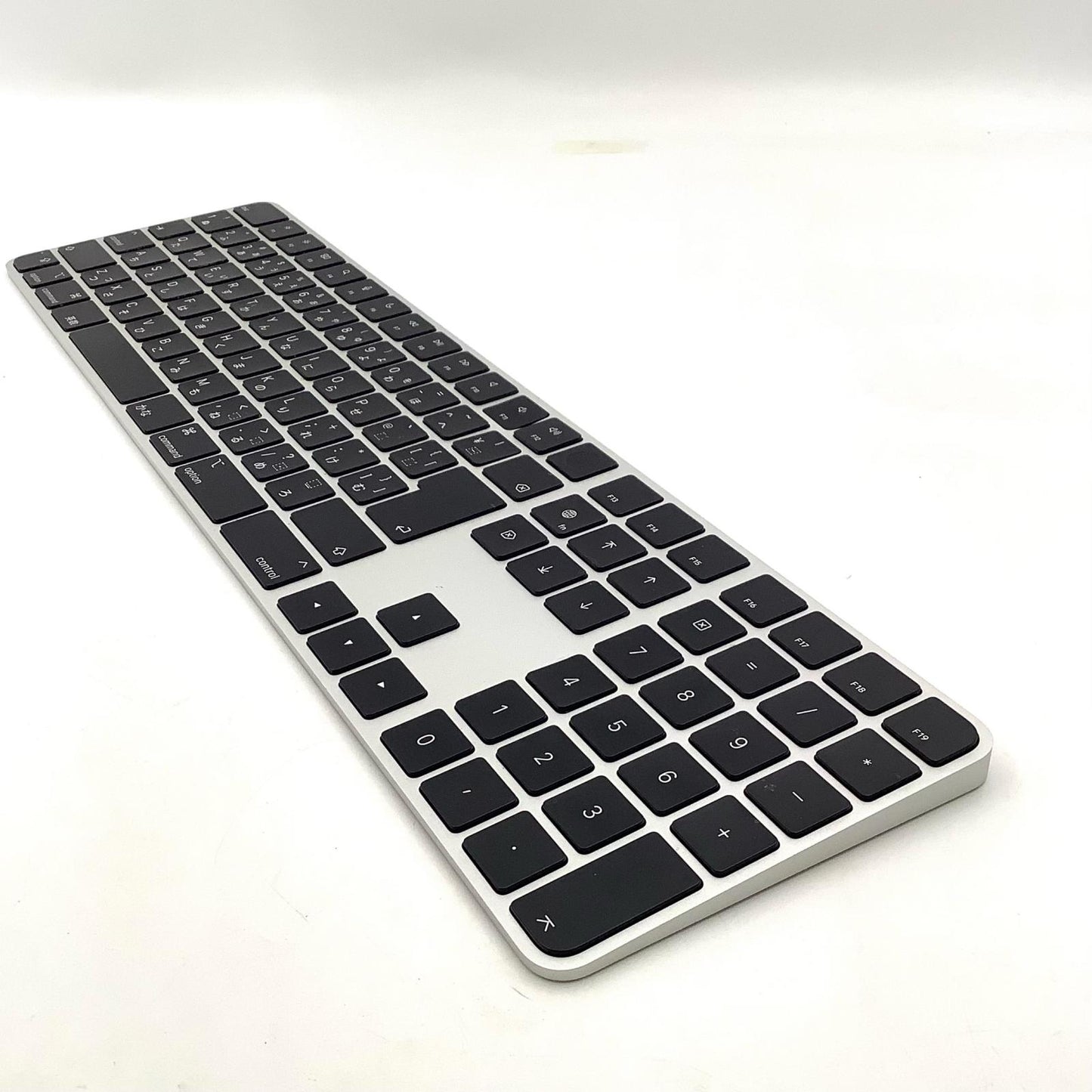 【全額返金保証】【最速発送】Apple Magic Keyboard テンキー付き (JIS) MMMR3J/A 動作確認済