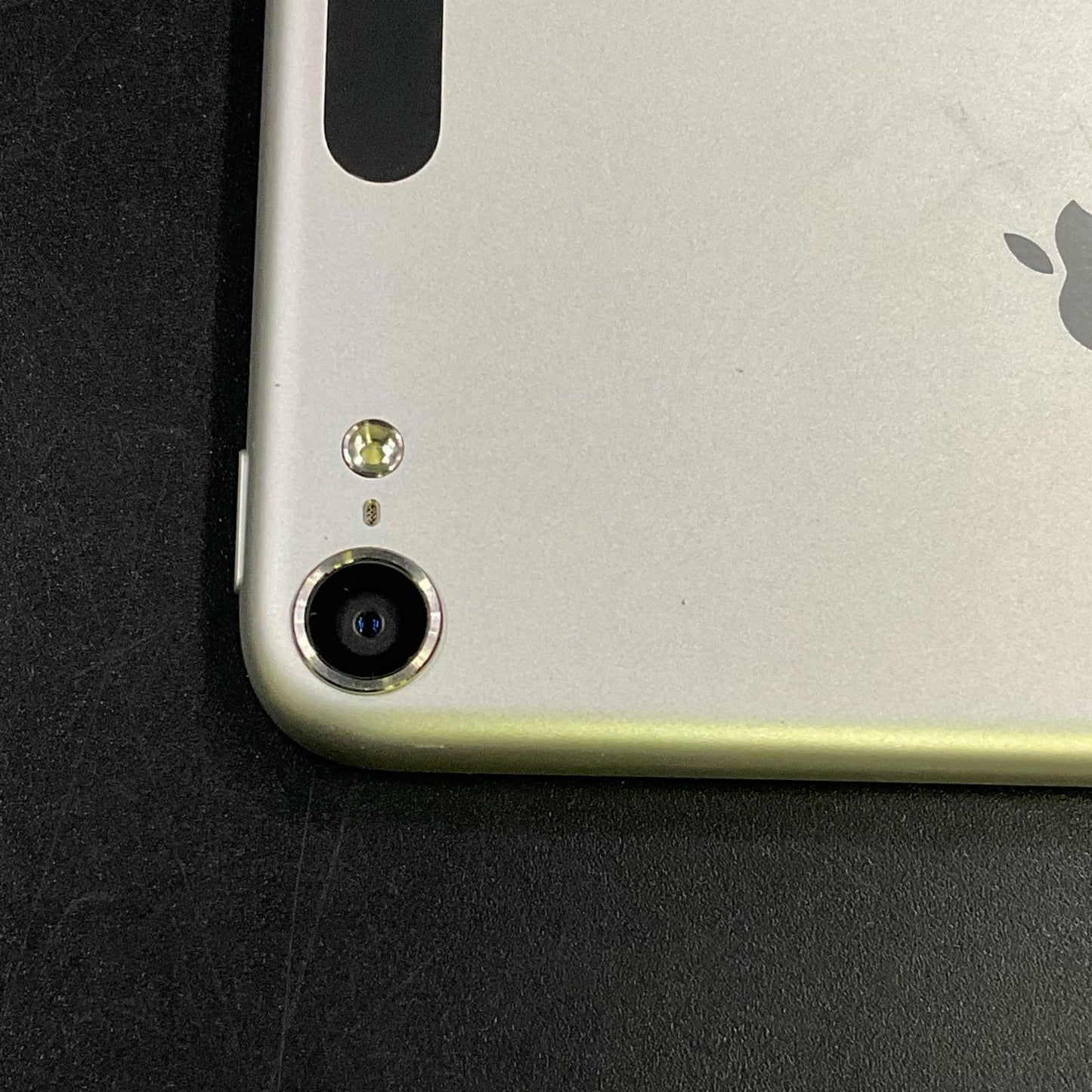【全額返金保証】【最速発送】Apple iPhone iPod touch 第6世代 32GB シルバー 美品 動作確認済