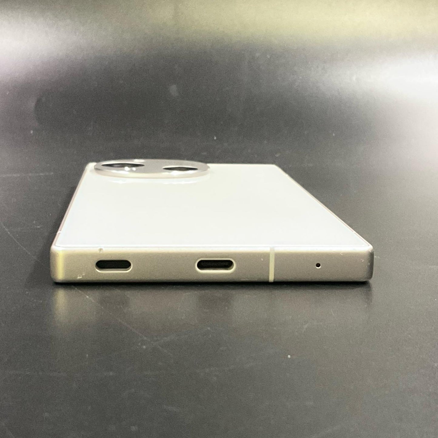 【全額返金保証】【最速発送】SHARP AQUOS R10 256GB カシミヤホワイト SIMフリー SH-M31 白ロム 美品 動作確認済