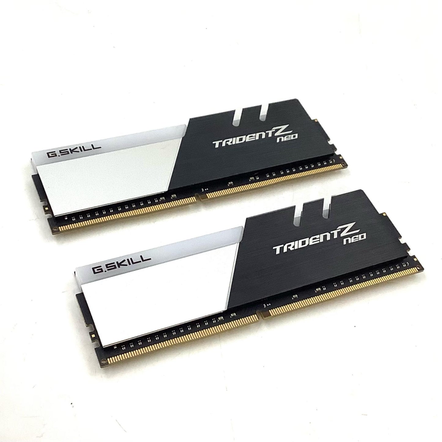 【全額返金保証】【最速発送】G.skill メモリ F4-3600C18D-64GTZN 美品 動作確認済