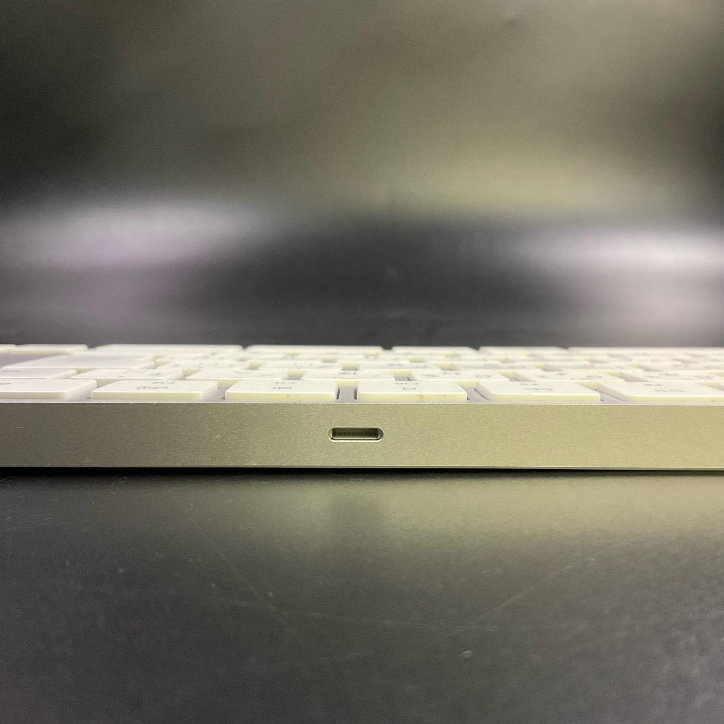 【全額返金保証】【最速発送】Apple Magic Keyboard MQ052J/A 美品 動作確認済