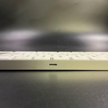 【全額返金保証】【最速発送】Apple Magic Keyboard MQ052J/A 美品 動作確認済