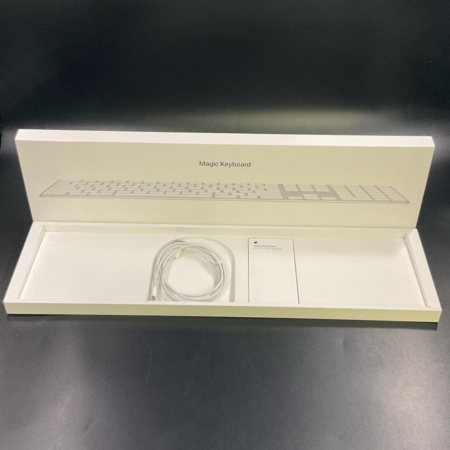 【全額返金保証】【最速発送】Apple Magic Keyboard MQ052J/A 美品 動作確認済