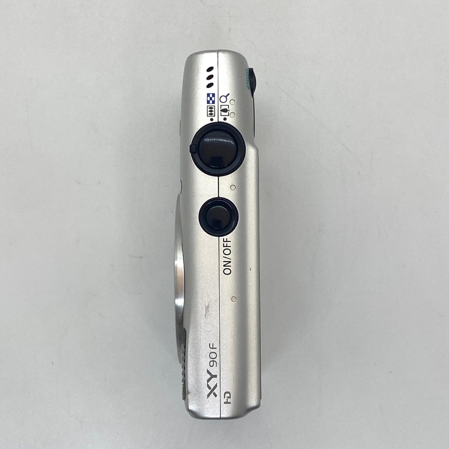【最速発送】 コンパクトデジタルカメラ IXY 90F シルバー【難有】