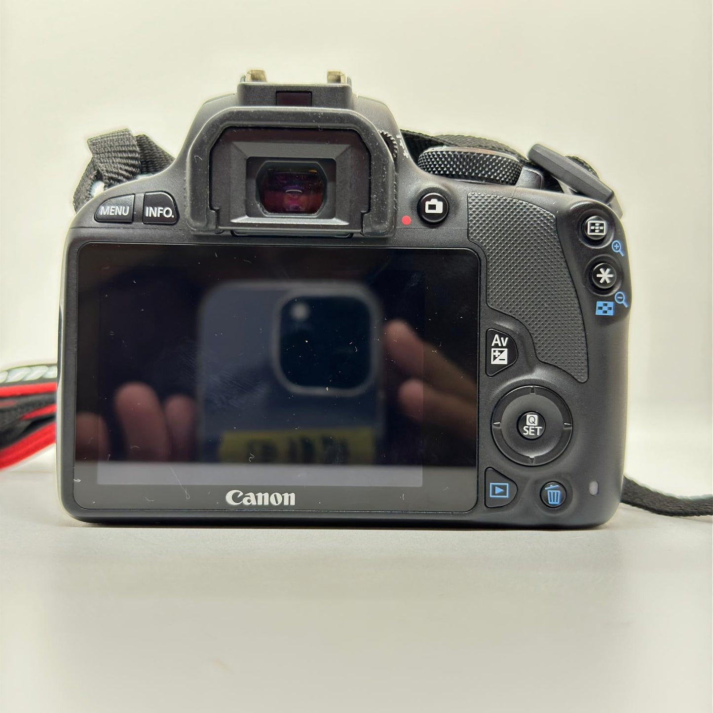 【全額返金保証】【最速発送】 デジタル一眼 EOS Kiss X7 ボディ 動作確認済
