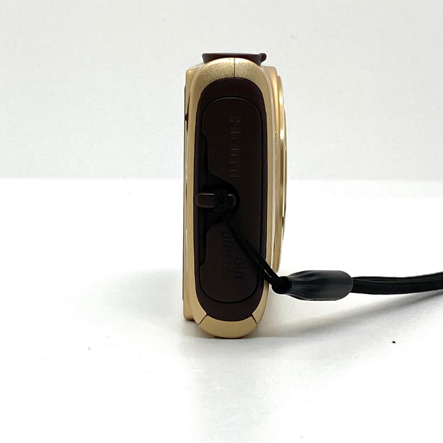 【全額返金保証】【最速発送】 コンパクトデジタルカメラ IXY 610F ゴールド 動作確認済