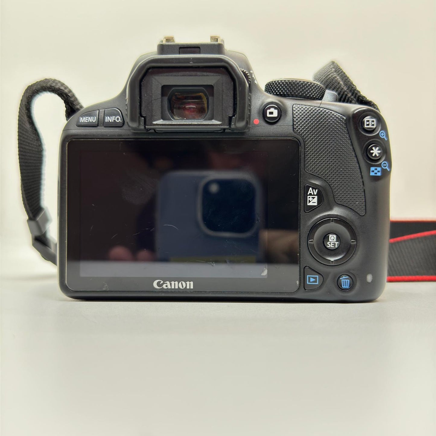 【全額返金保証】【最速発送】 デジタル一眼 EOS Kiss X7 ボディ 動作確認済