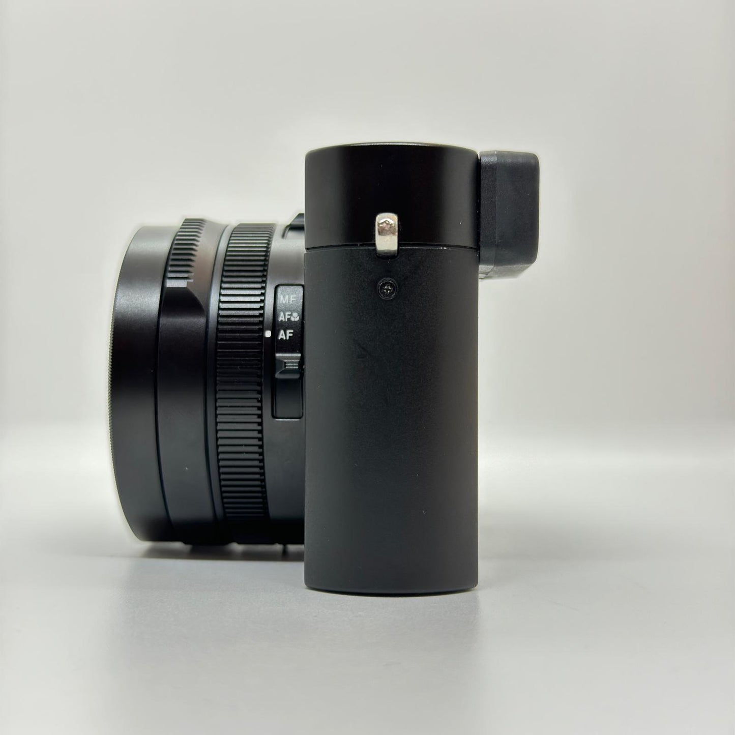 【最速発送】 コンパクトデジタルカメラ D-LUX Typ 109 [ブラック]【難有】