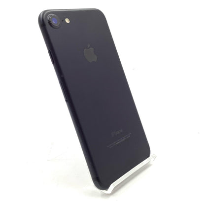 【全額返金保証】【最速発送】Apple iPhone iPhone 7 32GB ブラック au 白ロム 動作確認済 84%