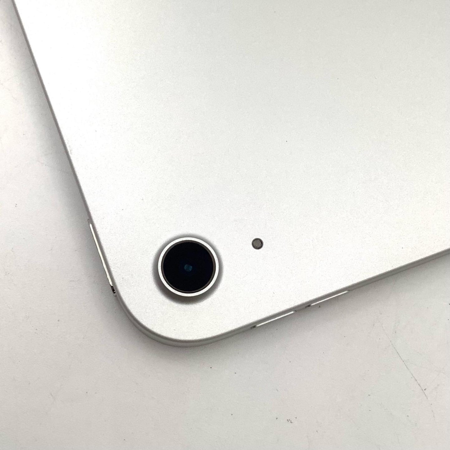 【全額返金保証】【最速発送】Apple iPad iPad A16 11インチ 128GB シルバー Wi-Fi 超美品 動作確認済