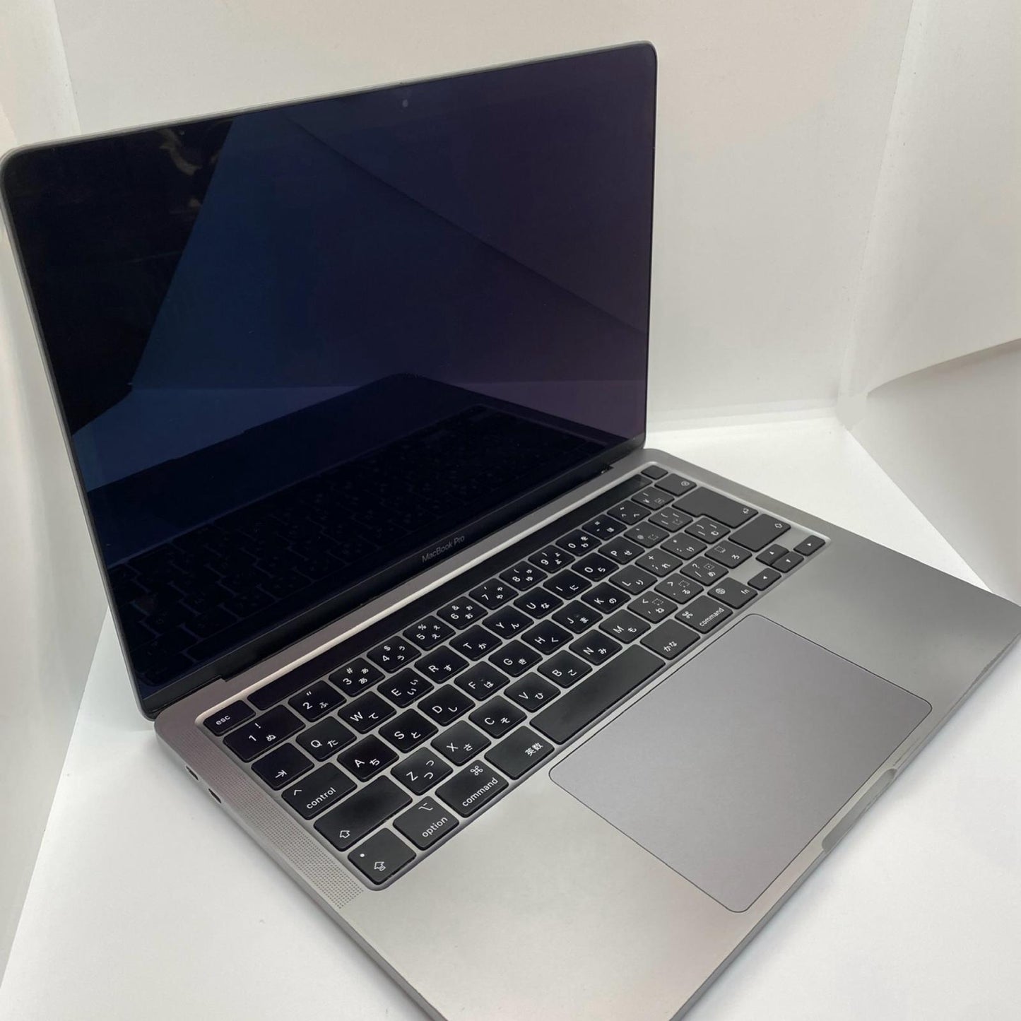 【全額返金保証】【最速発送】Apple MacBook Pro 13インチ 2020 Apple M1 8GB 512GB シルバー 65% 動作確認済