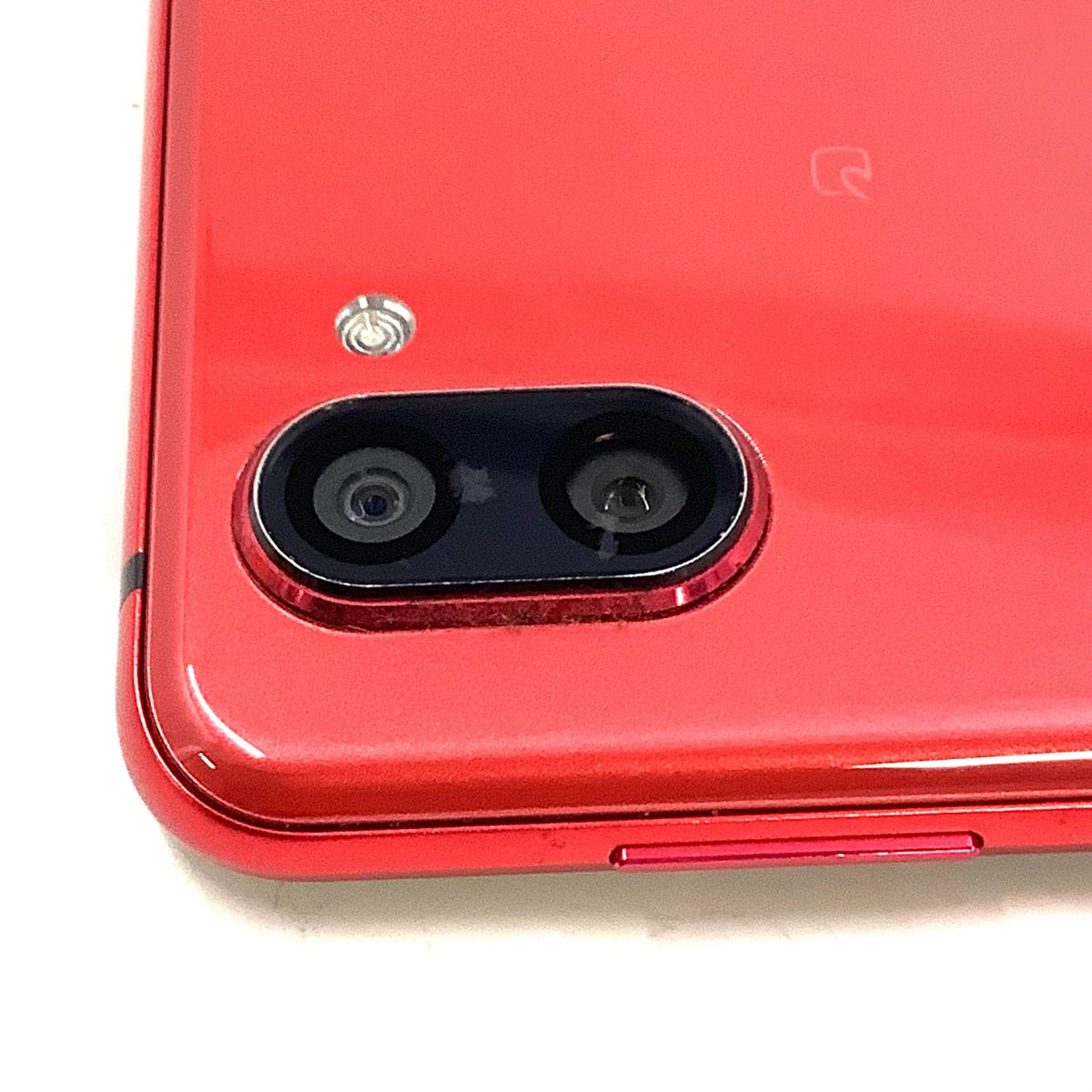 【最速発送】SHARP AQUOS R3 128GB レッド docomo SH-04L 白ロム【難有】