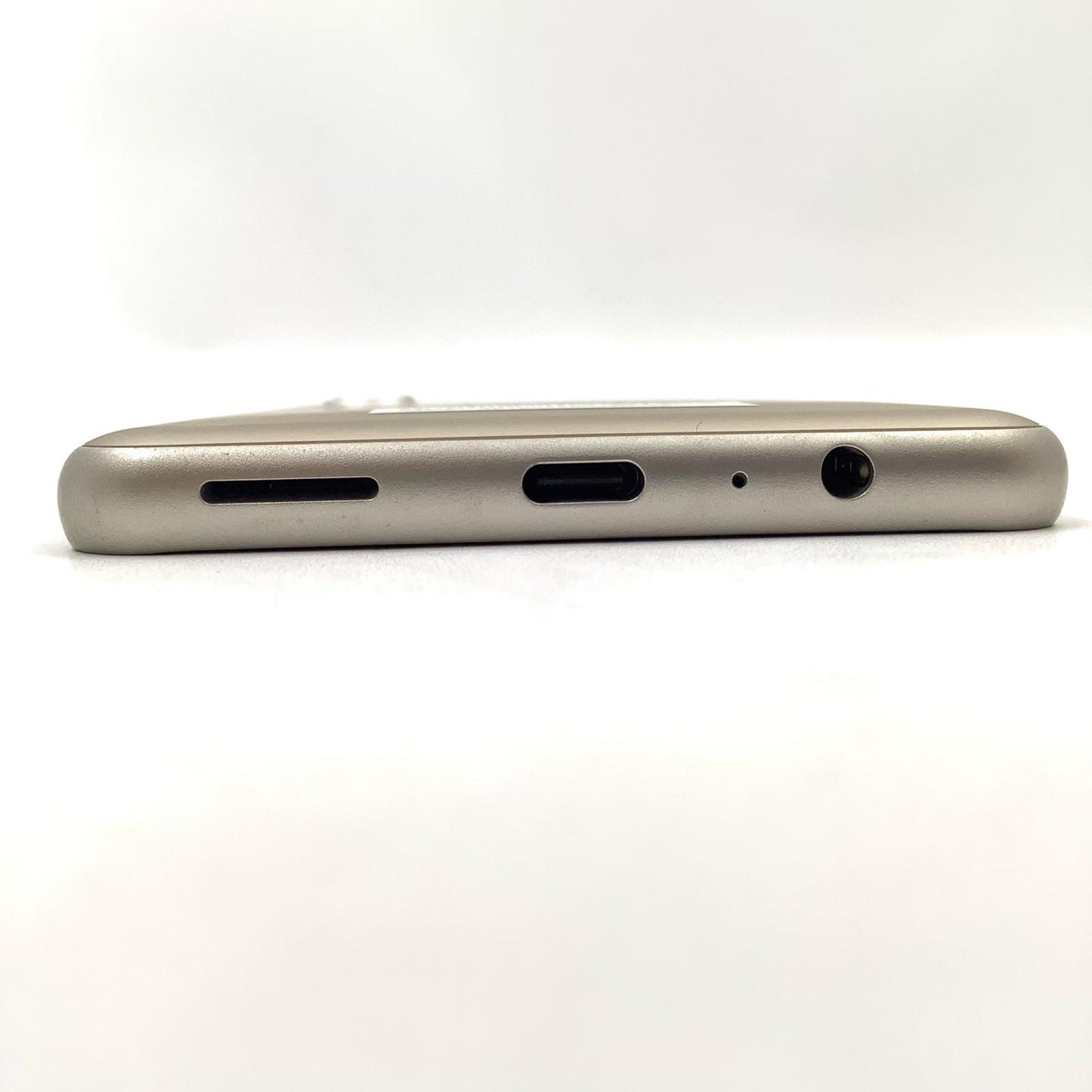 【全額返金保証】【最速発送】富士通 arrows We2 Plus 256GB シャンパンシルバー M06 白ロム 美品 動作確認済