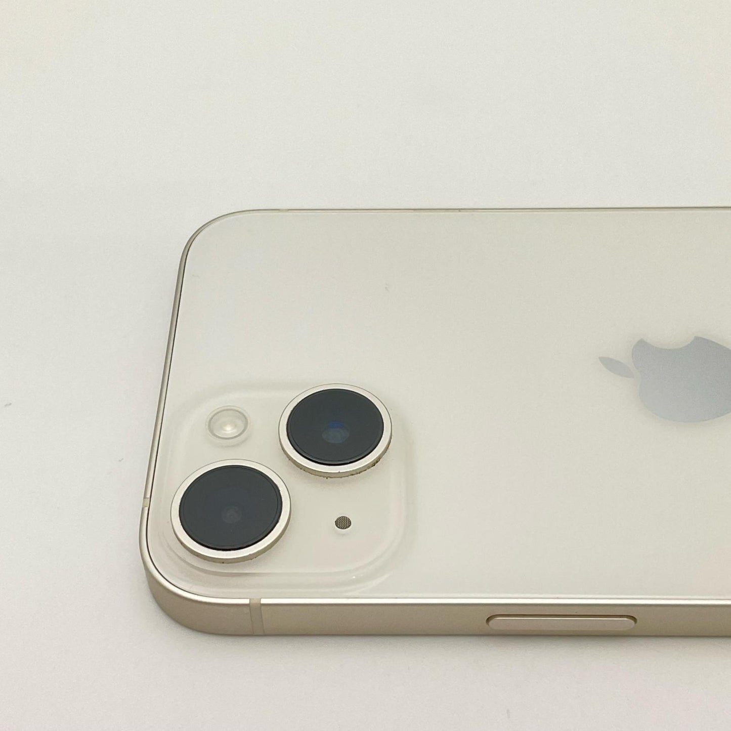 【全額返金保証】【最速発送】Apple iPhone iPhone 14 128GB スターライト docomo SIMフリー 白ロム 動作確認済 81%