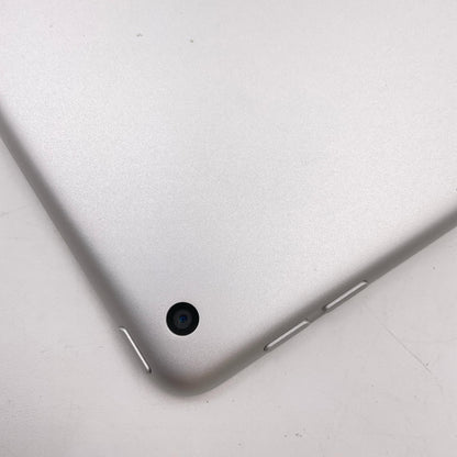 【全額返金保証】【最速発送】Apple iPad iPad 第9世代 64GB シルバー Wi-Fi 美品 動作確認済