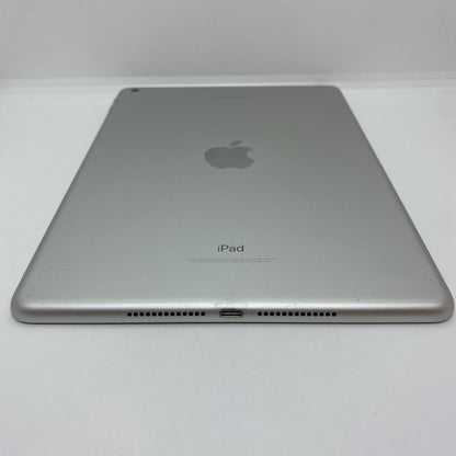 【全額返金保証】【最速発送】Apple iPad iPad 9.7インチ 第6世代 32GB シルバー Wi-Fi 美品 動作確認済
