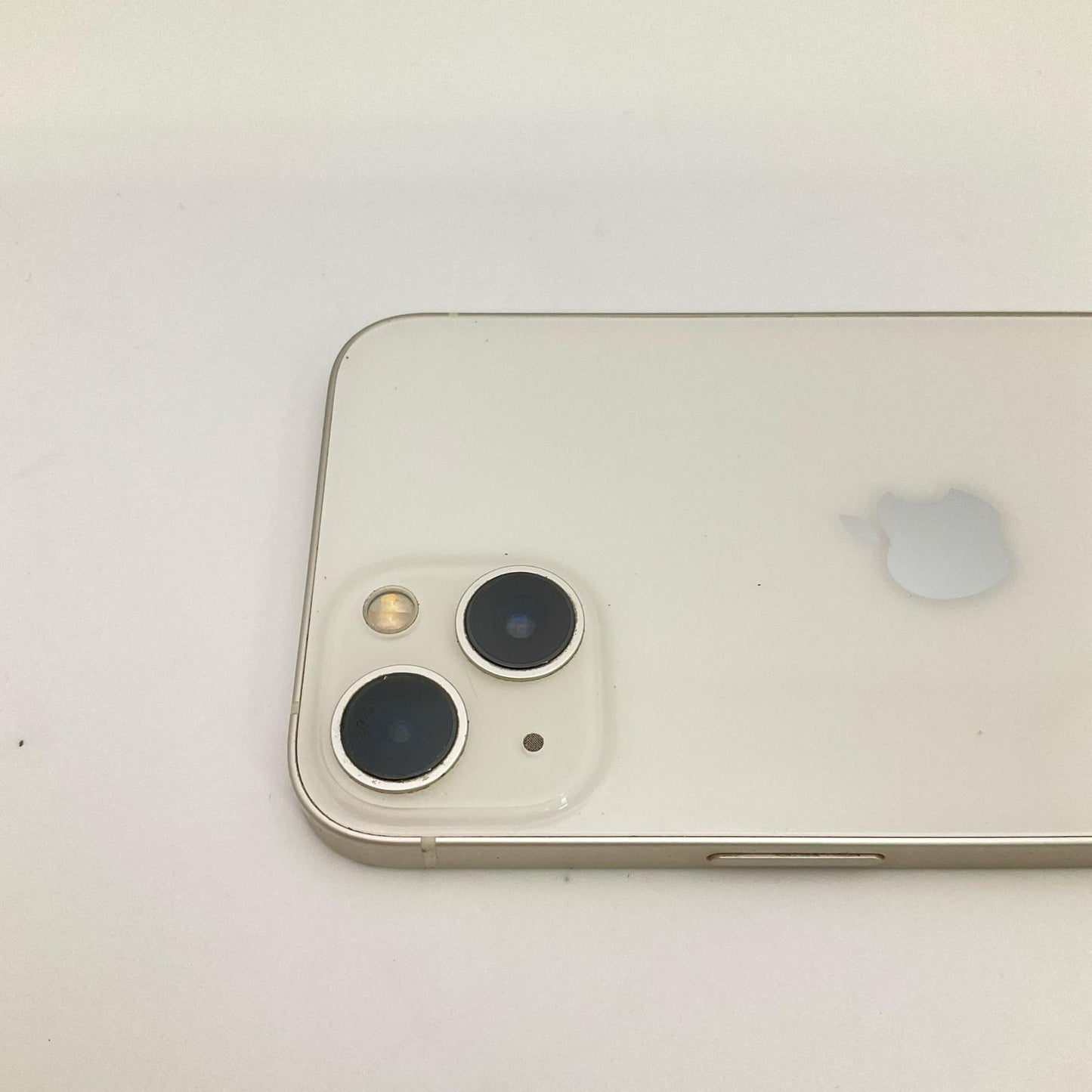 【全額返金保証】【最速発送】Apple iPhone iPhone 13 128GB スターライト au 白ロム 動作確認済 100%