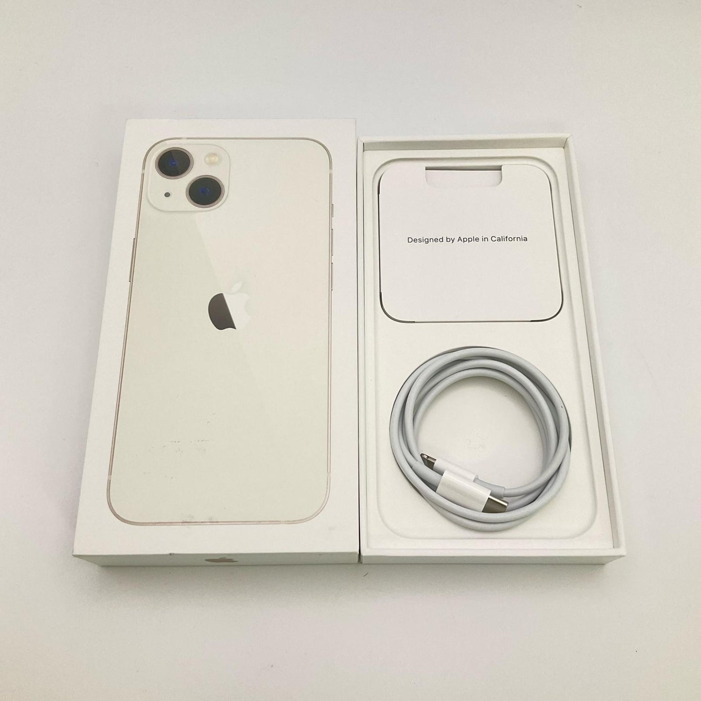 【全額返金保証】【最速発送】Apple iPhone iPhone 13 128GB スターライト au 白ロム 動作確認済 100%