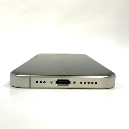 【最速発送】Apple iPhone iPhone 15 Pro 256GB ホワイトチタニウム docomo 白ロム【難有】 86%