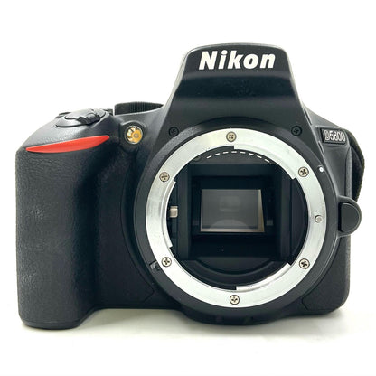 【全額返金保証】【最速発送】Nikon デジタル一眼 D5600 ダブルズームキット ブラック 美品 動作確認済