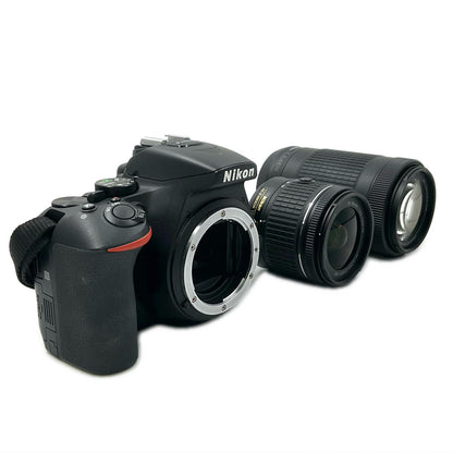 【全額返金保証】【最速発送】Nikon デジタル一眼 D5600 ダブルズームキット ブラック 美品 動作確認済