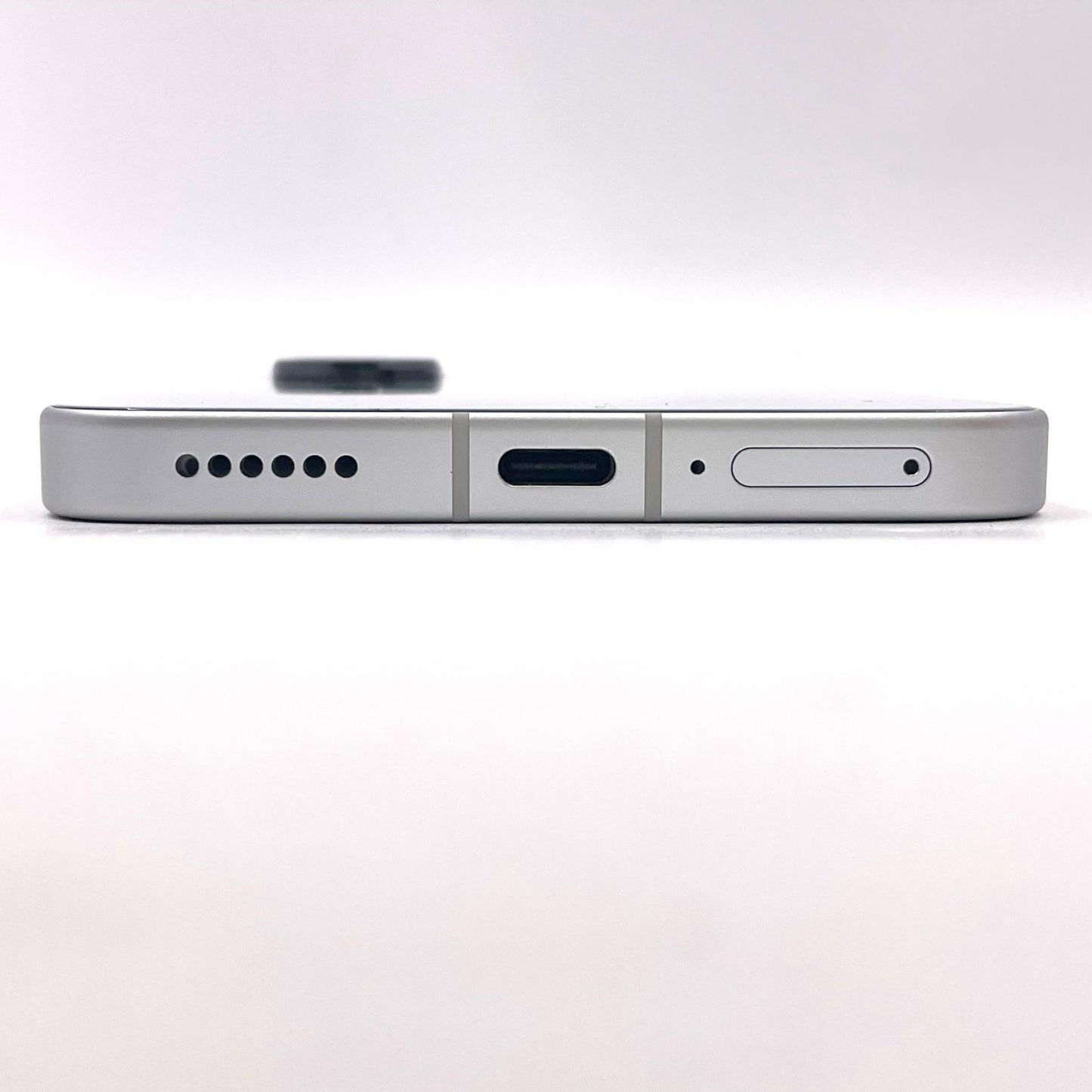 【全額返金保証】【最速発送】Xiaomi POCO F7 256GB シルバー SIMフリー 25053PC47G 白ロム 超美品 動作確認済