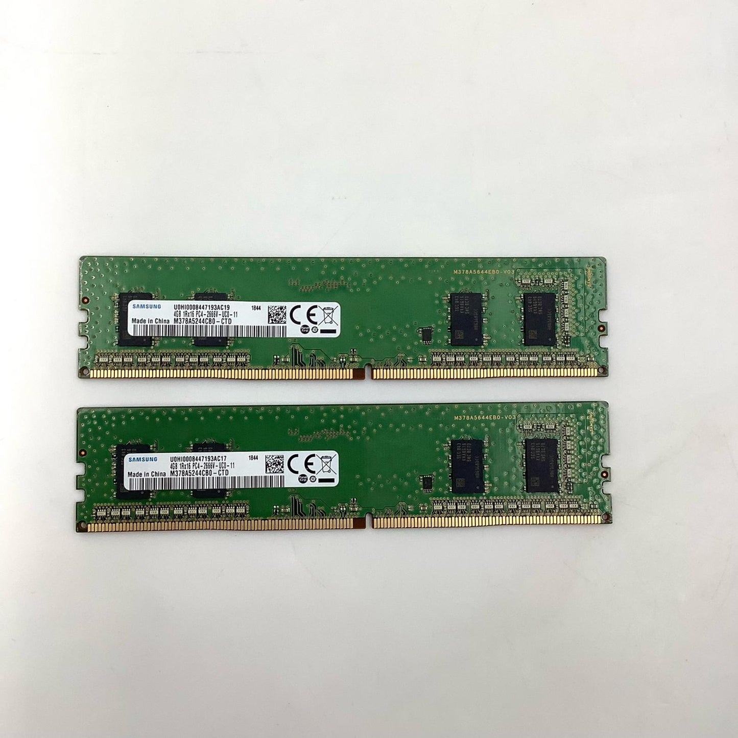 【全額返金保証】【最速発送】SAMSUNG メモリ DDR4 PC4-21300 4GBX2枚組、合計8GB M378A5244CB0-CTD 美品 動作確認済