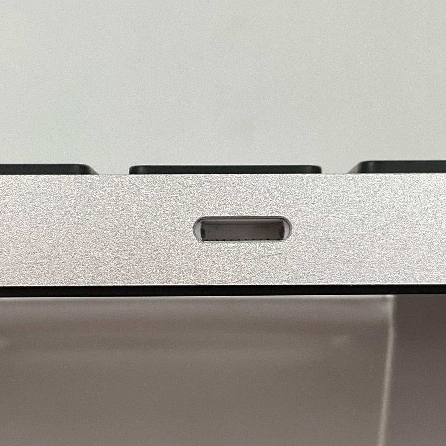 【全額返金保証】【最速発送】Apple Magic Keyboard テンキー付き (JIS) MMMR3J/A 美品 動作確認済