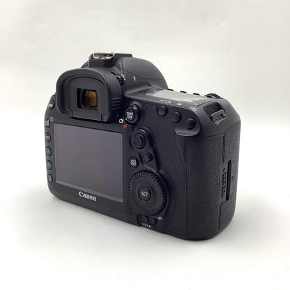【全額返金保証】【最速発送】Canon デジタル一眼 EOS 5D Mark IV ボディ ブラック 美品 動作確認済