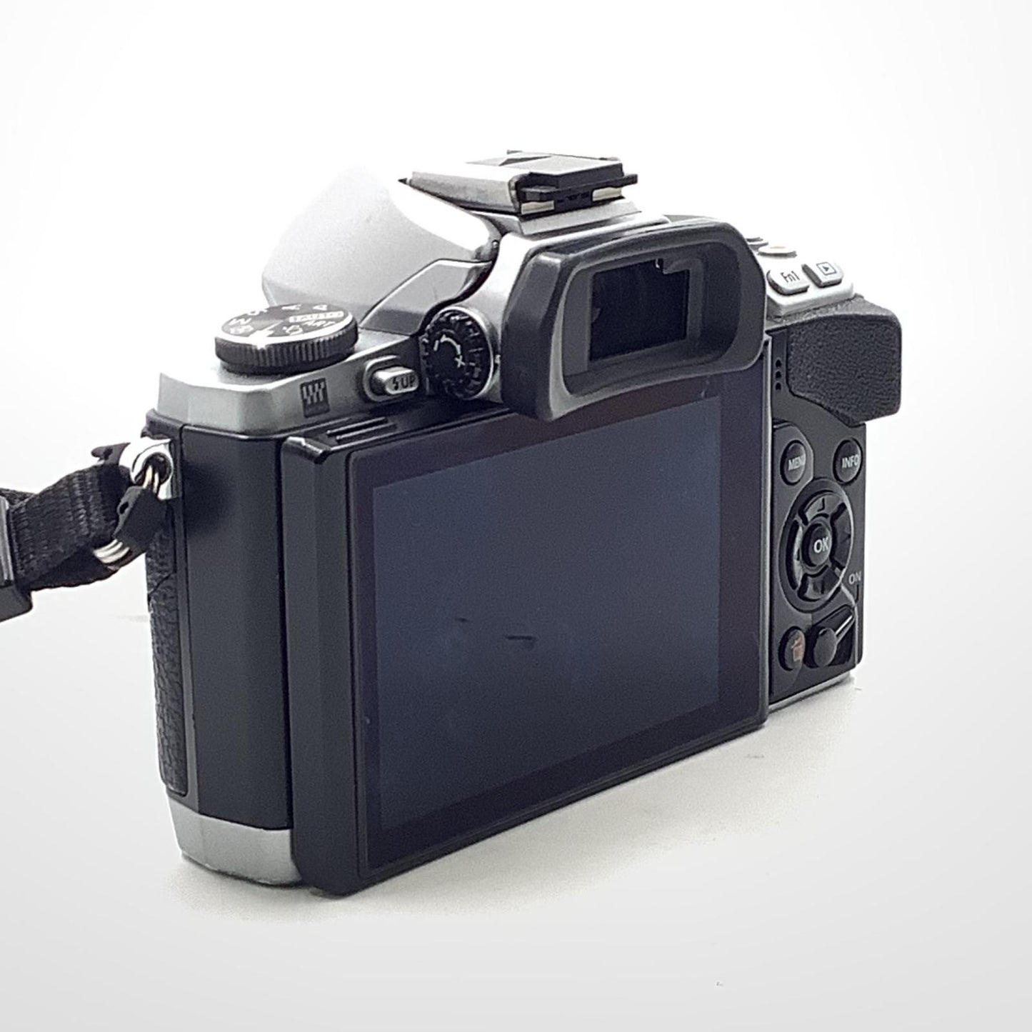【全額返金保証】【最速発送】OLYMPUS デジタル一眼 OM-D E-M10 ボディ ブラック 動作確認済